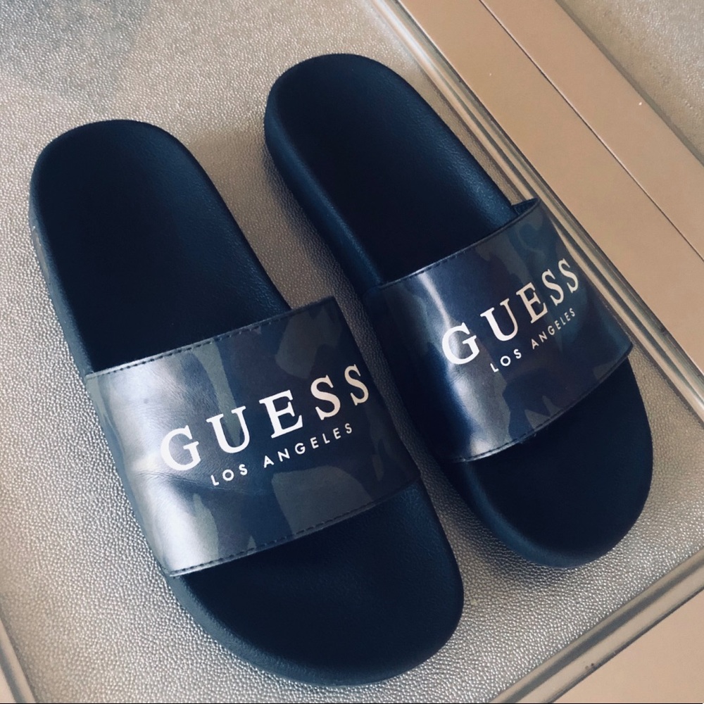 Guess: Evoke Camo slide sandals